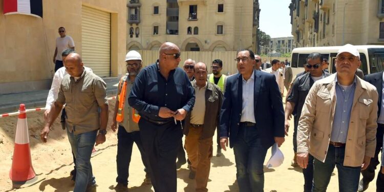 رئيس الوزراء يتفقد مشروع تطوير منطقة الطيبي
