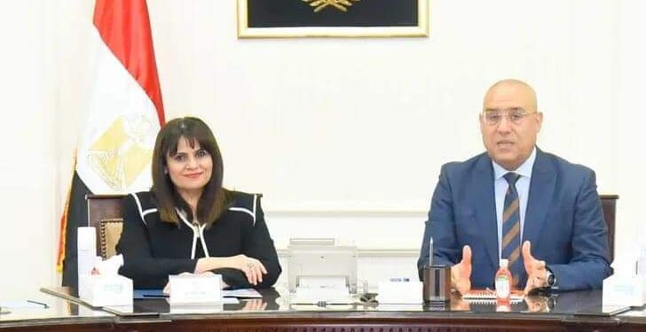 وزيرا الهجرة والإسكان يتلقيان تقريرًا شاملًا للهجره غير الشرعيه …