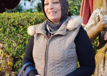 طراطيف مشاعري مشيت احسس ع الهوي في روحك …