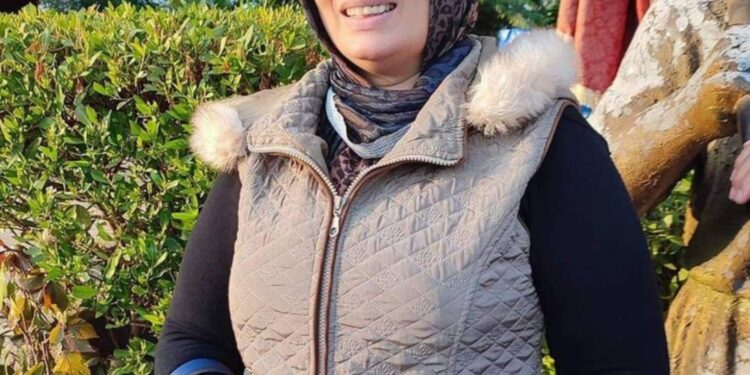 طراطيف مشاعري مشيت احسس ع الهوي في روحك …