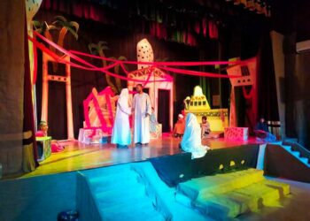 ختام عرض “دم السواقي” على مسرح الأقصر