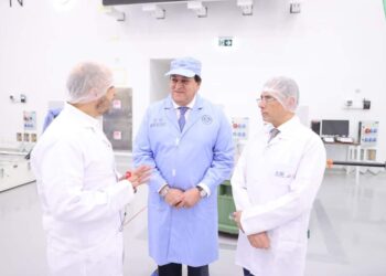 وزير الصحة يبحث مع الرئيس التنفيذى الاستفادة من تكنولوجيا علوم الفضاء …