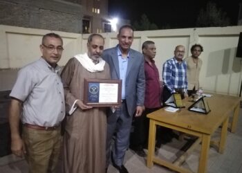 اتحاد شباب ارمنت يكرم ساره الرزيقى ثالث الجمهورية فى القصة القصيرة .