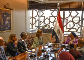 وزيرة البيئة تلتقي رئيسة منطقة إفريقيا والشرق الأوسط وآسيا