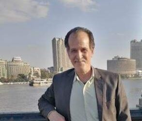 شاعر البردة وفساد الموظفين