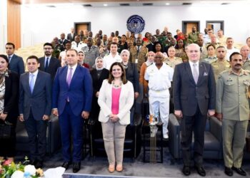 وزيرة الهجرة تلتقي عددا من الملحقين العسكريين العرب والأجانب