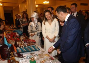 وزيرة الثقافة تشهد انطلاق فعاليات أيام الثقافة لجمهورية كازاخستان