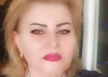 العقل لا يتعلم إلا  بالعبرة ..