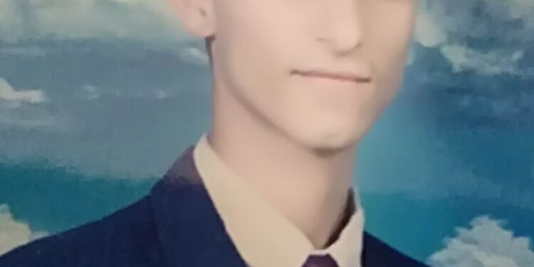 لَــــــــــنْ اَنْسَــــــــــحبْ