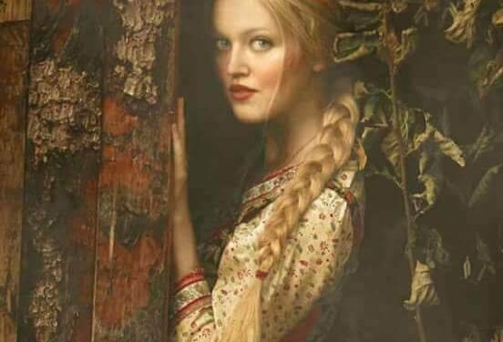 عيناك ضفّتان ِ