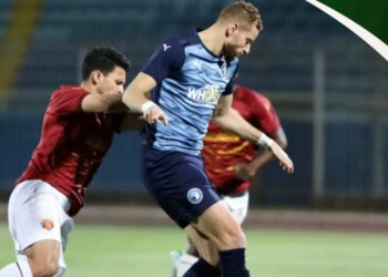 الدرع يقترب من الأهلي.. سيراميكا كليوباترا يتعادل أمام بيراميدز في الشوط الأول