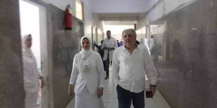 مكين يتفقد مستشفى جمصة المركزي ويتابع حملة 100يوم صحة