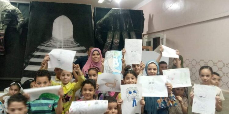 ورش فنية متنوعة ضمن موسم الطفل الصيفي بثقافة أسيوط 