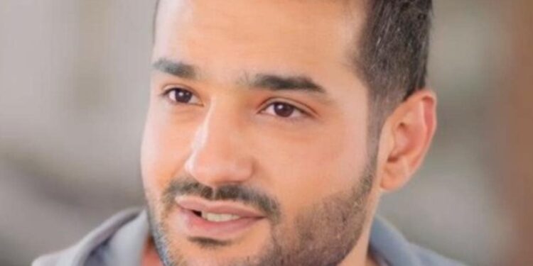 تشييع جنازة الممثل الراحل أحمد قنديل بعد صلاة الظهر من مسجد الحصرى