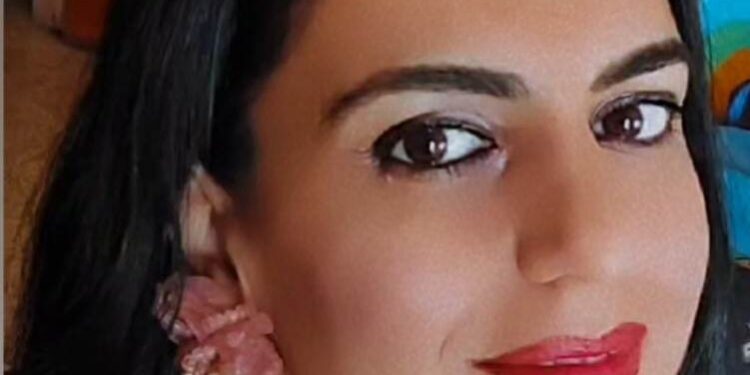 قراءة موجزة  ل”سيدة الأكوان” نص الشاعرة السورية نرجس عمران …