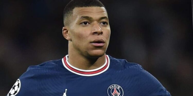 وفد من الهلال السعودى فى باريس لحسم صفقة كيليان مبابى