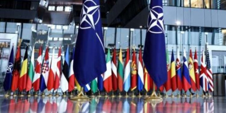 تزامنا مع انعقاد قمته اليوم.. كيف تأسس حلف شمال الأطلسي «الناتو»؟