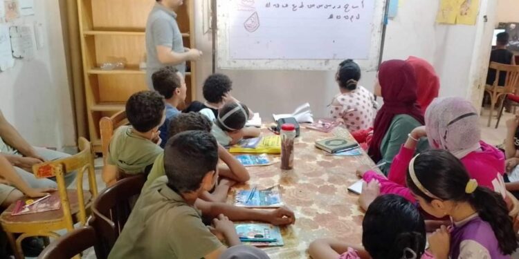 ورش فنية متنوعة لتعليم الخط العربى والاورج بثقافة المنوفية