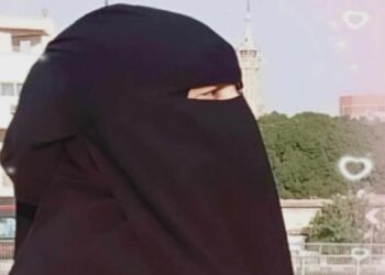 « فإبلع لسانك » للشاعرة حنان إبراهيم الكاشف …