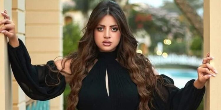 منى فاروق تتراجع عن الاعتزال …