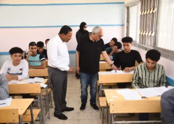 وزير التعليم ومحافظ مطروح يتفقدان  لجان  الثانوية العامة