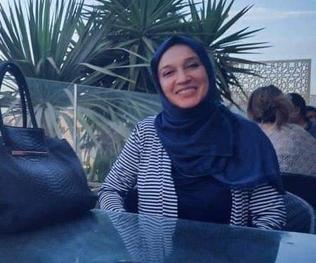 جميلة انتِ بشكل موجع !