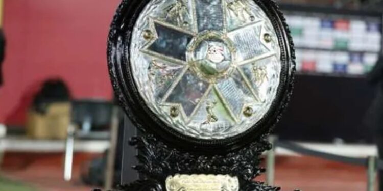 رابطة الأندية ترفض تسليم الأهلي درع الدوري في مباراة القمة بسبب الزمالك