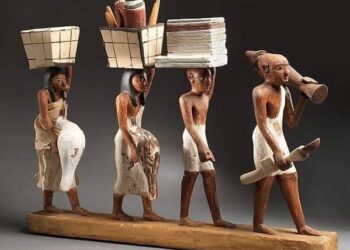 نموذج لحاملى القرابين من مقبرة “مكت رع” بالأقصر