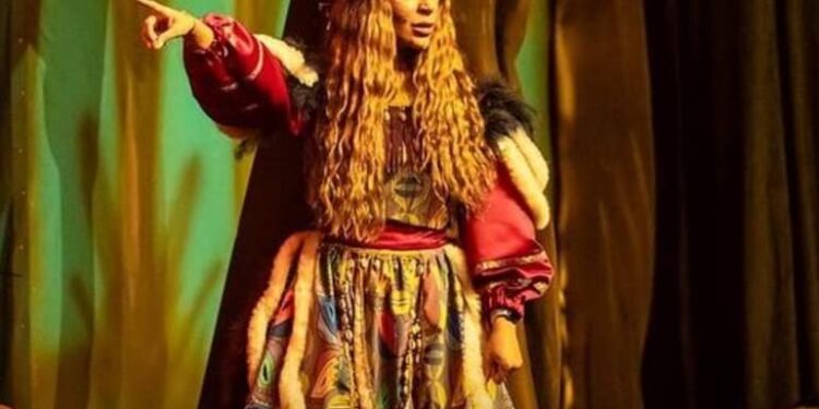 حصة جاسم النبهان ترفض تعليق مسيء لزوجة والدها