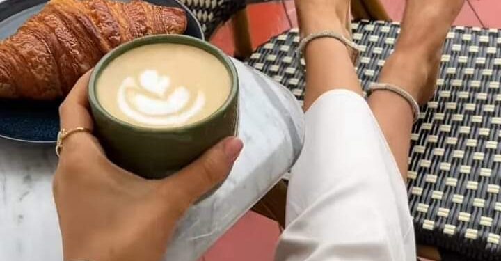 « طوق الحمامة » للشاعرة إيمان بوغانمي …