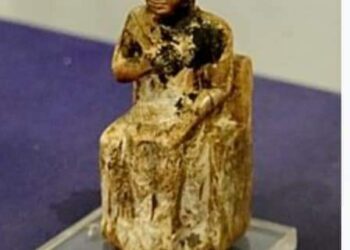 «المـلك خـوفو» صاحب الهرم الأكبر