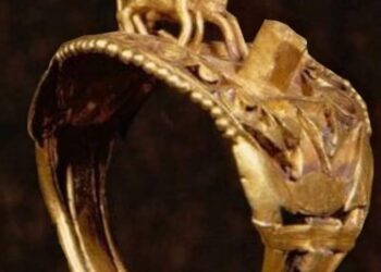 قصة خاتم تاريخي …