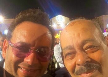 ظهور نادر لوالد مصطفى قمر …