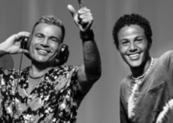 عمرو دياب يطرح “يا ليل” مع ابنه عبد الله.. ويتصدر التريند