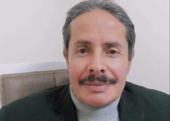 البيتُ خالٍ