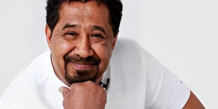 الشاب خالد يروي معاناة وفاة شقيقه وسبب تمنيه موت والده