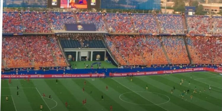 فتح أبواب ستاد القاهرة الرابعة عصرا أمام جماهير الأهلى والزمالك لحضور القمة