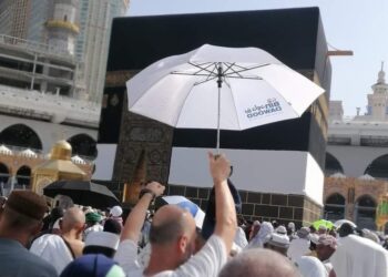 يوميات فى الحرم (٥) أول نظرة وأول لمسة