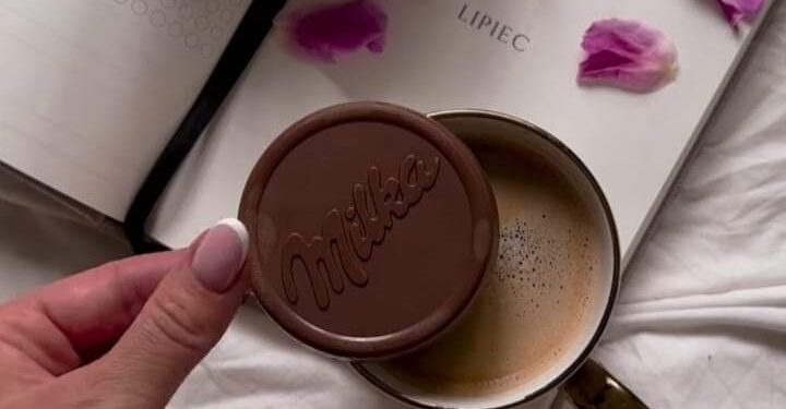 « حكاية غرامنا » للشاعرة إيمان بوغانمي …