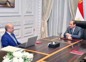 الرئيس السيسي يلتقي اليوم مع المستشار عمر مروان وزير العدل.
