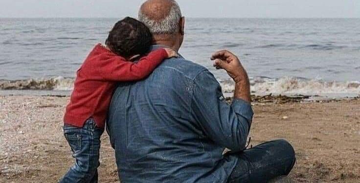 لَم أَعُود طِفْلًا يَا جَدِّي