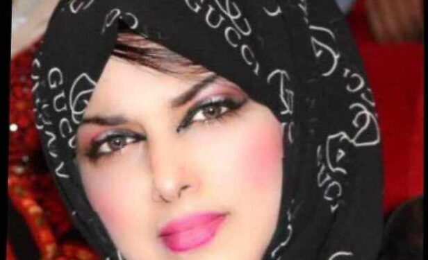 على حافة النص