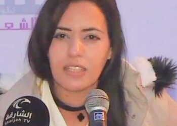 بنت الراوندي في القطار البطيىء