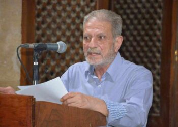 معاً نحن في صورة الحلمِ،