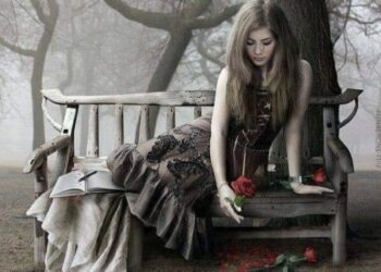 أنظر حولي .. أبحث عنكِ ..