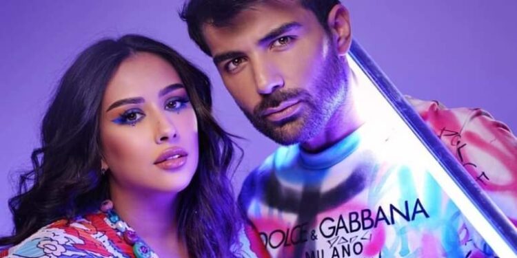 فرح الهادي تكشف سر قوة شخصية عقيل الرئيسي على أنغام “مسيطرة” …