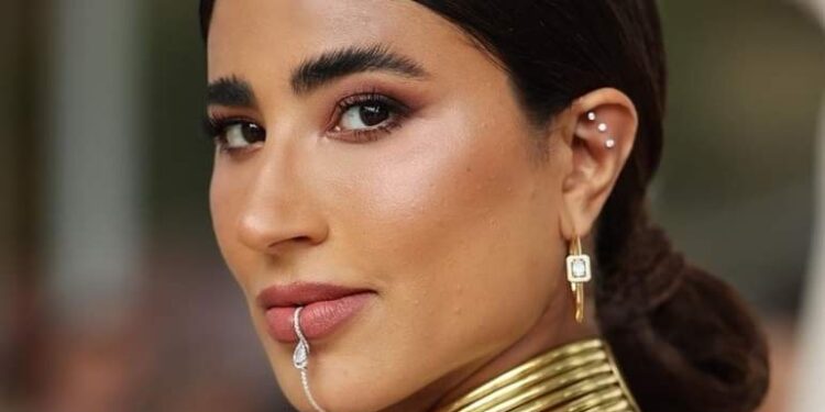 ليلى عبدالله ترد على التنمر من شكلها بدون فلتر