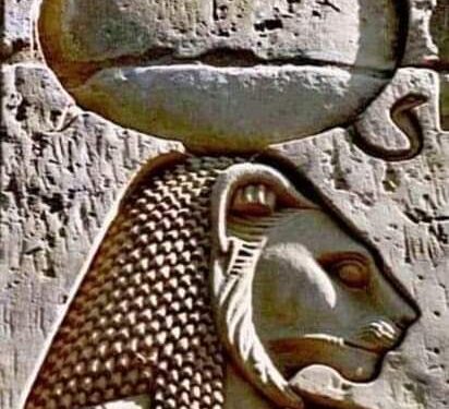 “سخمــت” التى يعنى إسمها شديدة البأس والقوة