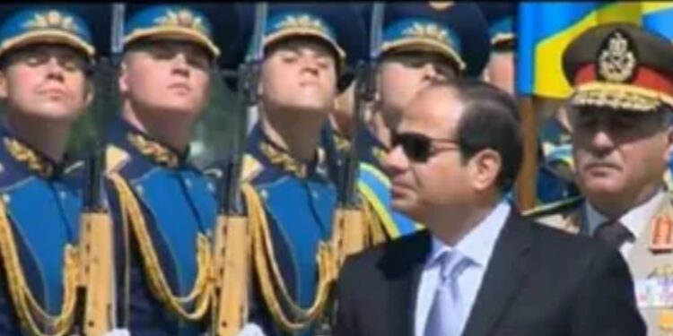 السيسي يصل إلى سان بطرسبرج للمشاركة في القمة «الروسية الأفريقية»