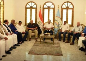 مدبولي يلتقي وكبار مشايخ مطروح